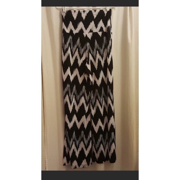 Black & White Palazzo pants - Picture 2 of 3